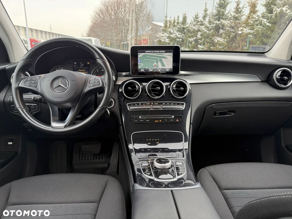 Mercedes-Benz GLC - 13