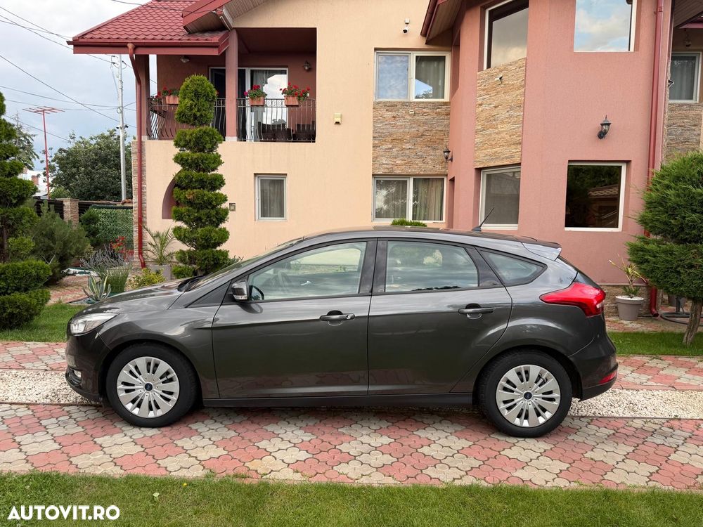 Ford Focus - 3