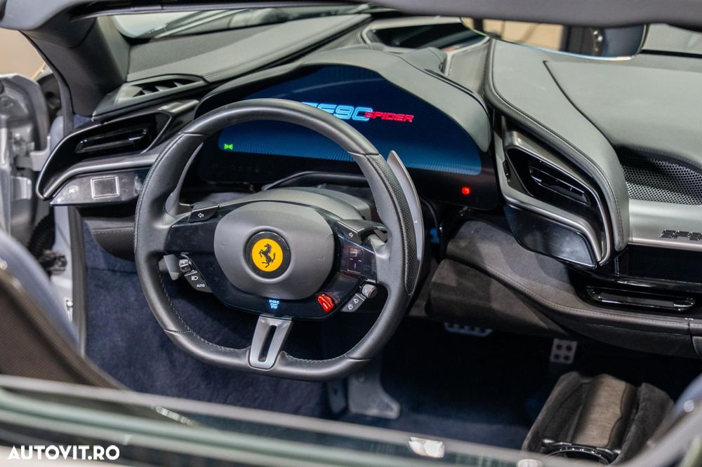 Ferrari SF90 Stradale - 20