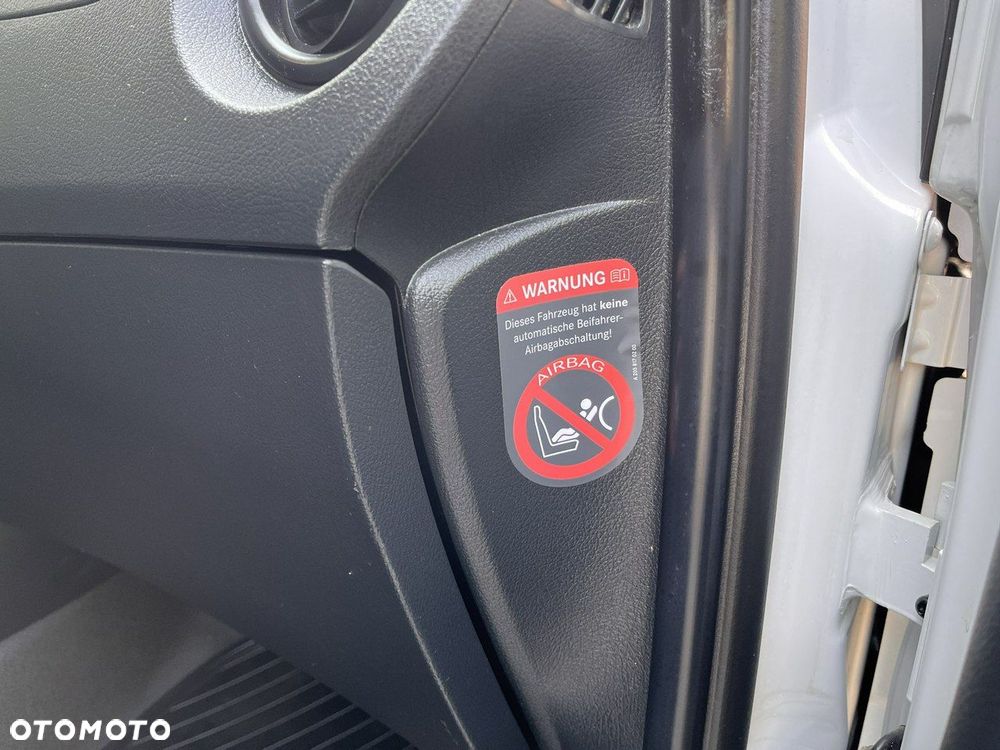 Mercedes-Benz Vito - 21
