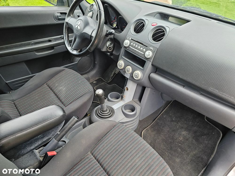 Mitsubishi Colt 1.1 Invite - 8