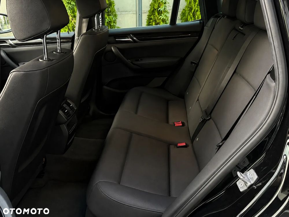 BMW X3 xDrive28i Sport-Aut xLine - 23