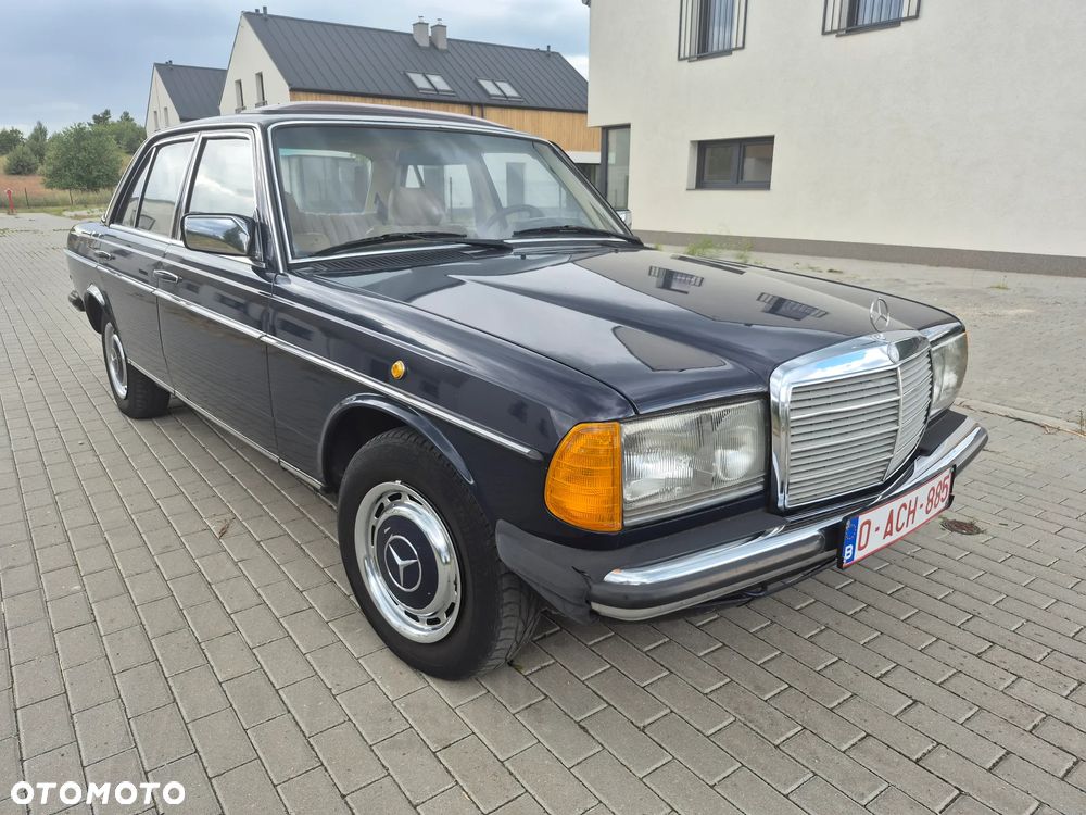Mercedes-Benz W123 - 3