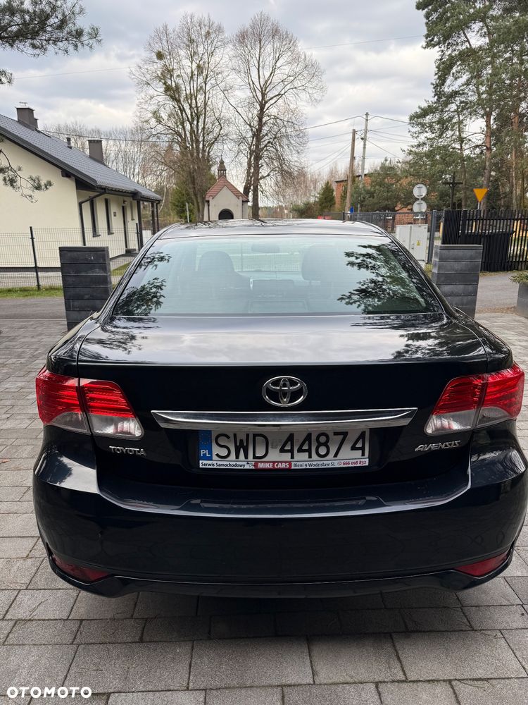 Toyota Avensis 1.8 Sol - 7