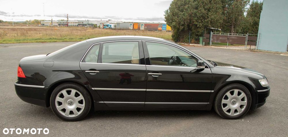 Volkswagen Phaeton - 3