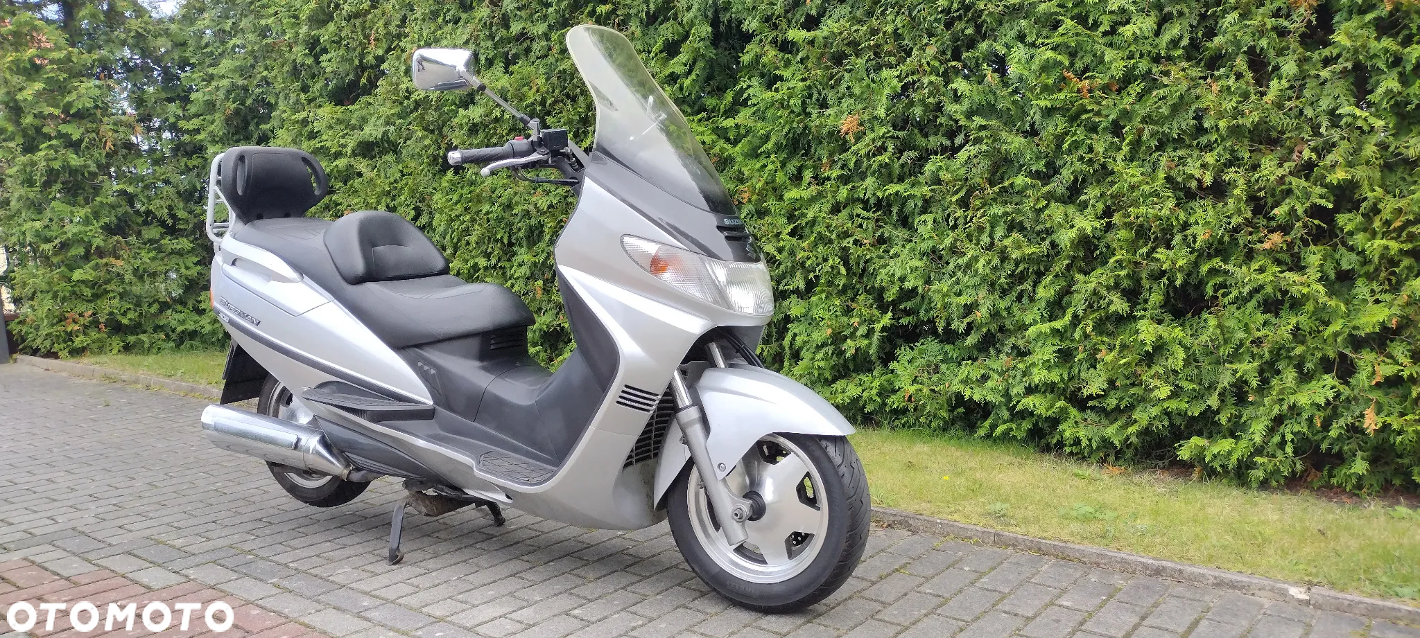 Suzuki Burgman - 6