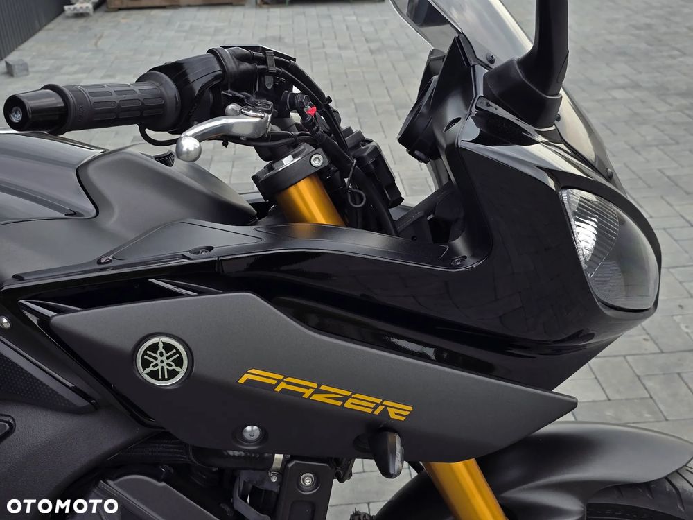 Yamaha FZ8 - 21