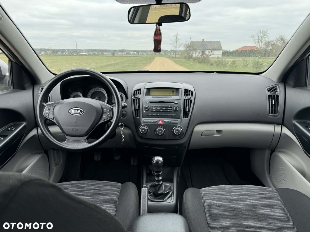Kia Ceed 1.6 Crdi Comfort - 22
