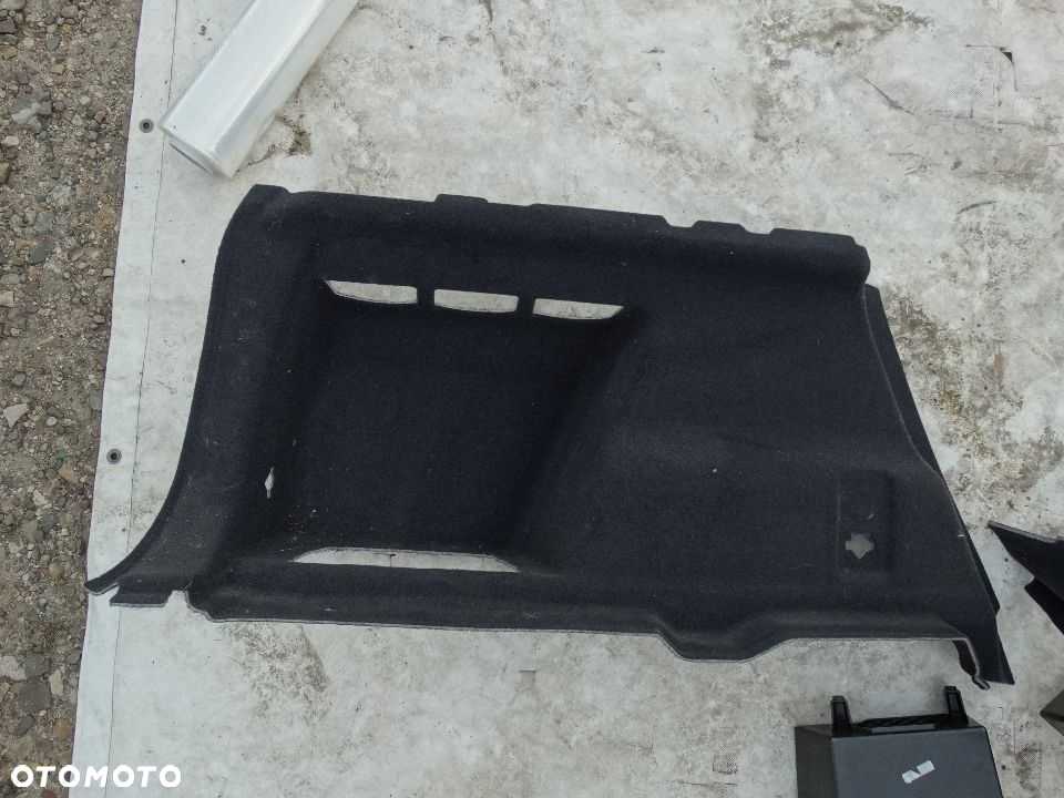 BMW X1 F48 USA EUROPA WNĘTRZE TAPICERKA BOCZKI KONSOLA WYKŁADZINA - 12