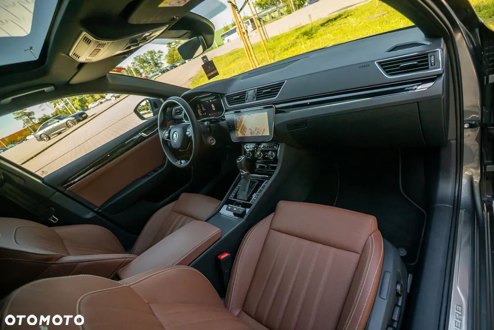 Skoda Superb 2.0 TDI SCR 4x4 L&K DSG - 20