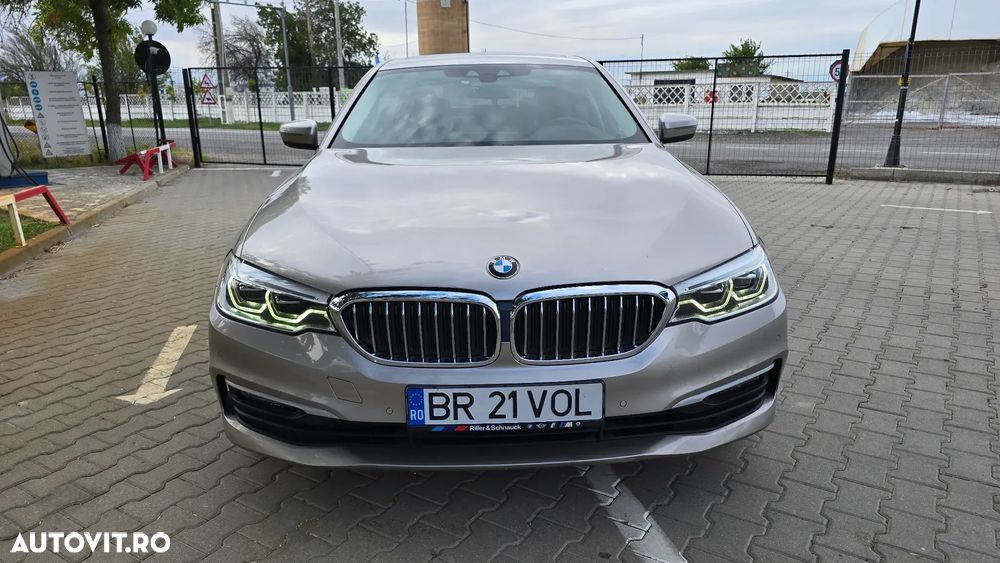 BMW Seria 5 520i AT - 1