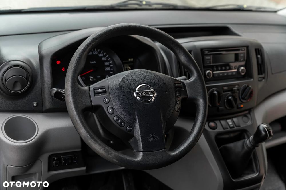 Nissan NV200 - 21