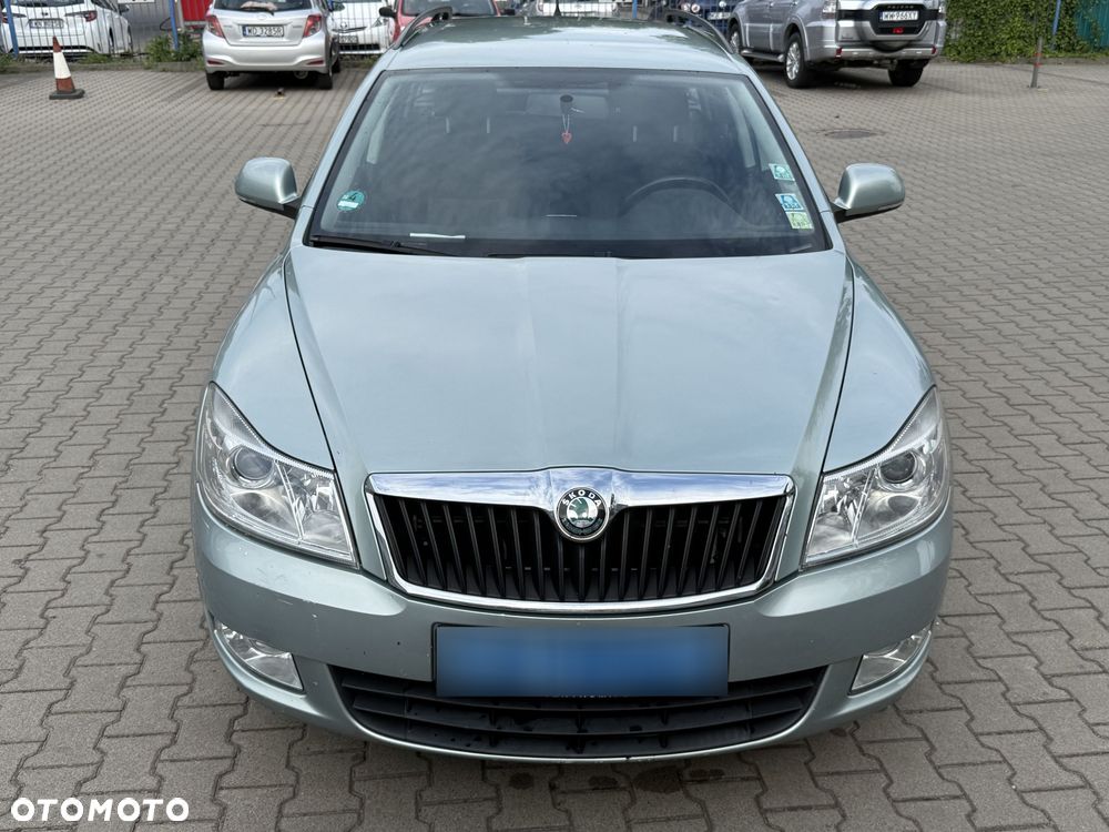 Skoda Octavia 1.6 TDI DPF Elegance - 3