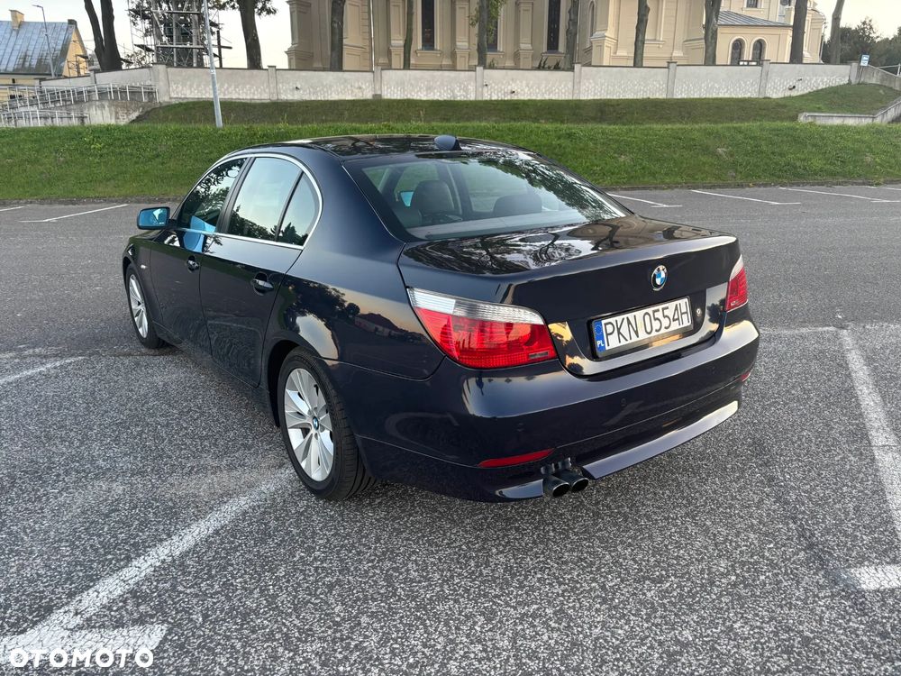 BMW Seria 5 525i - 2