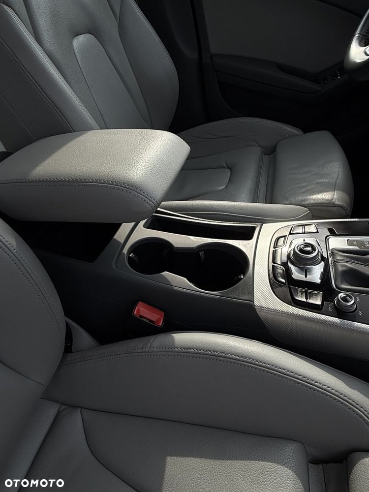 Audi A4 Limousine - 15