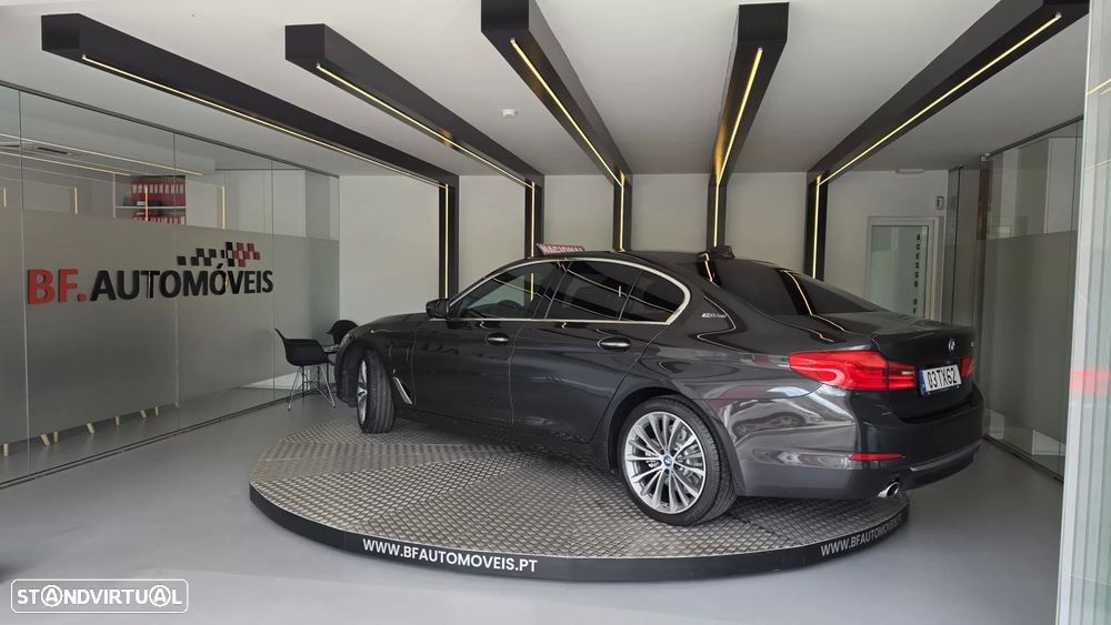 BMW 530 e iPerformance Line Luxury - 16