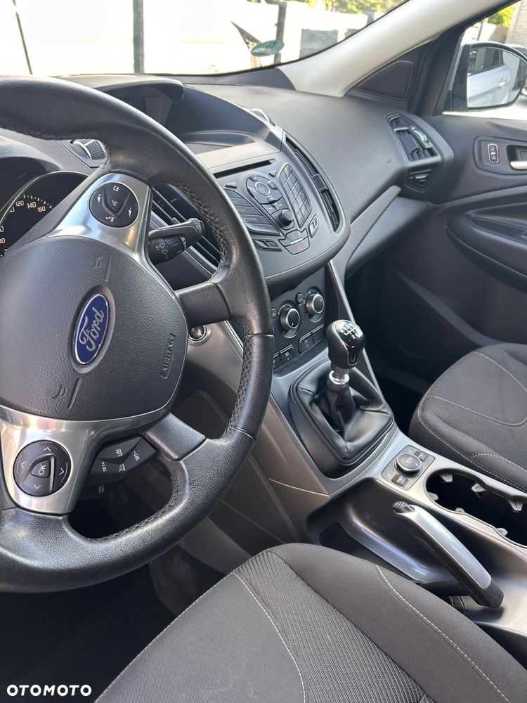 Ford Kuga - 19
