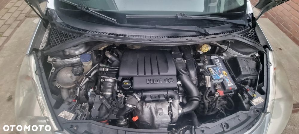 Peugeot 207 1.6 HDi - 5