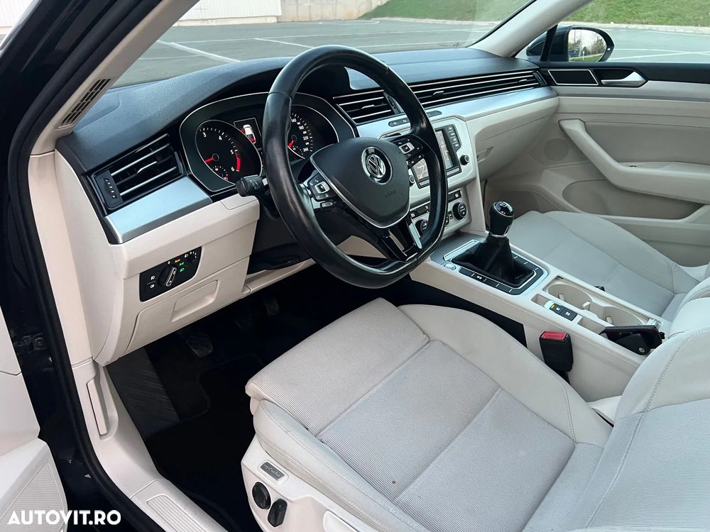 Volkswagen Passat - 19