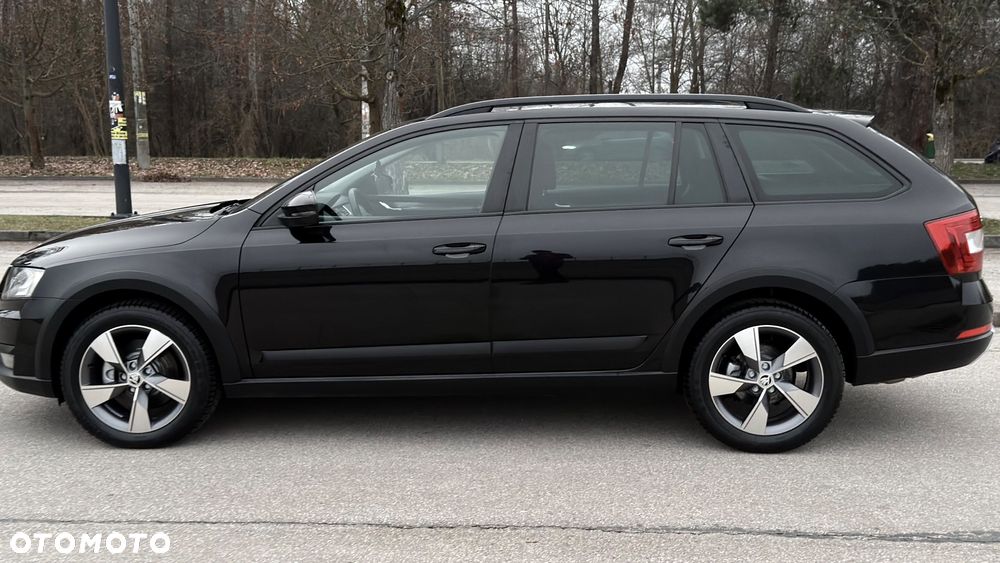 Skoda Octavia 2.0 TDI 4x4 DSG Scout - 17