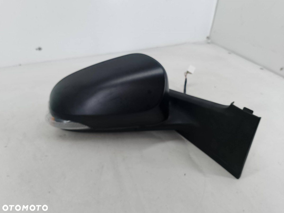 LUSTERKO PRAWE TOYOTA YARIS III 1.0 12V BENZYNA HATCHBACK - 1