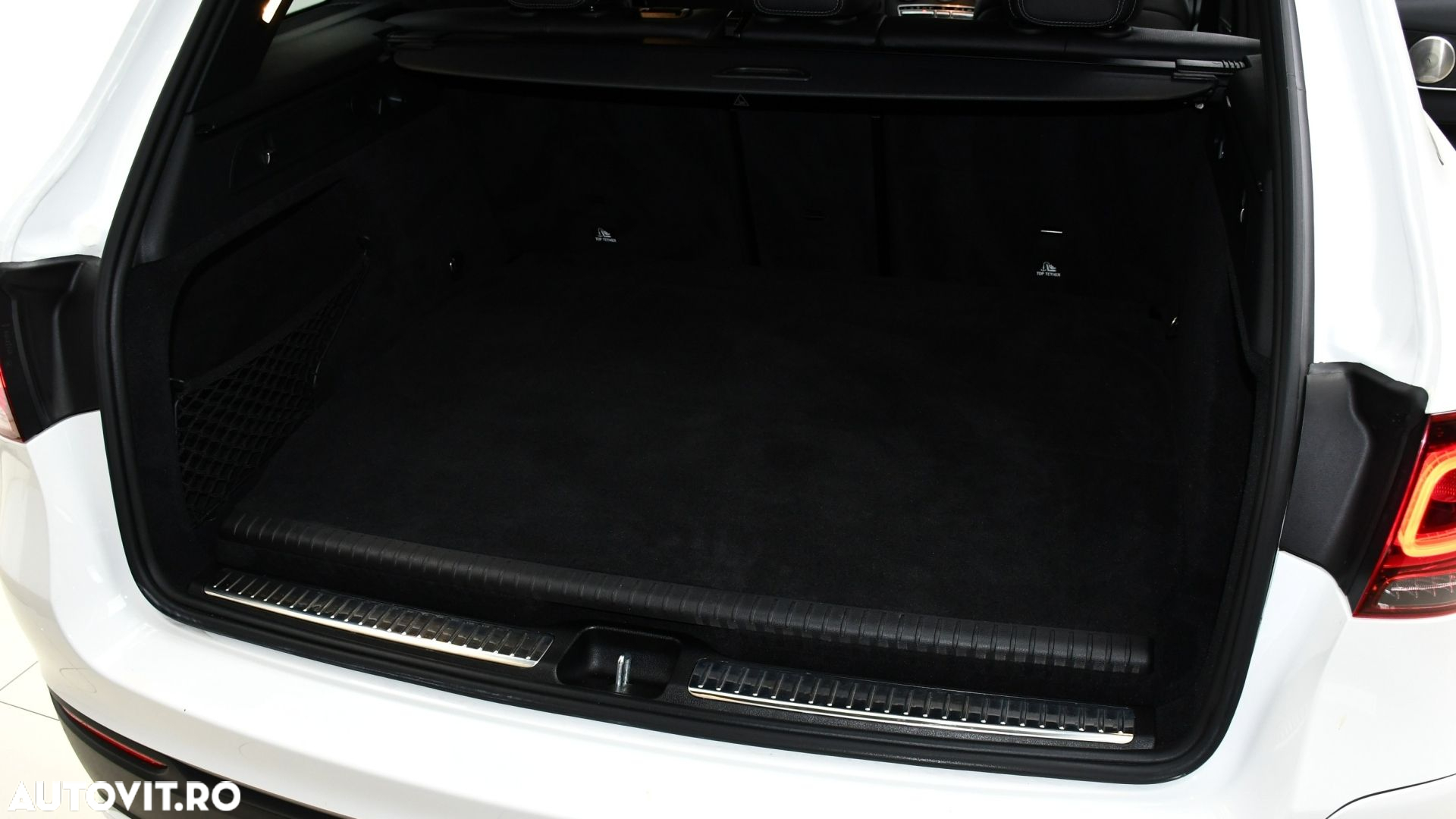 Mercedes-Benz GLC - 29