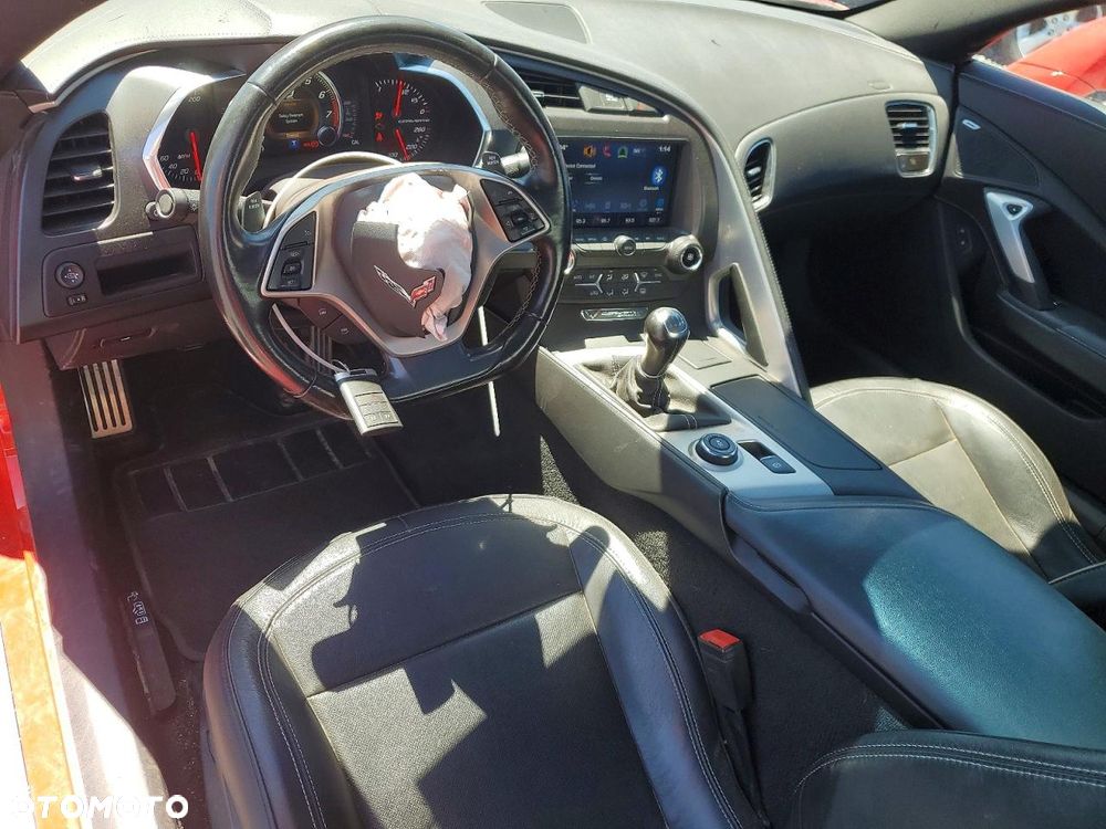 Chevrolet Corvette - 9