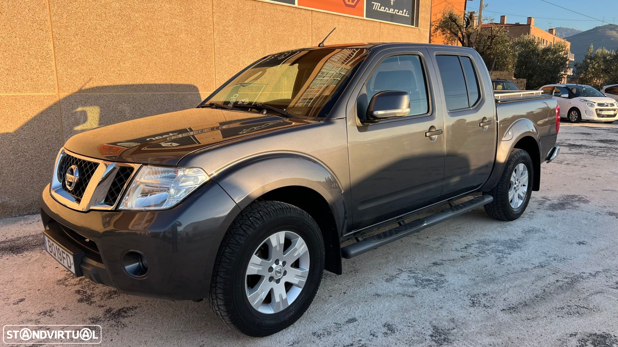Nissan Navara 2.5 dCi CD Pilot Hi-Tech - 4