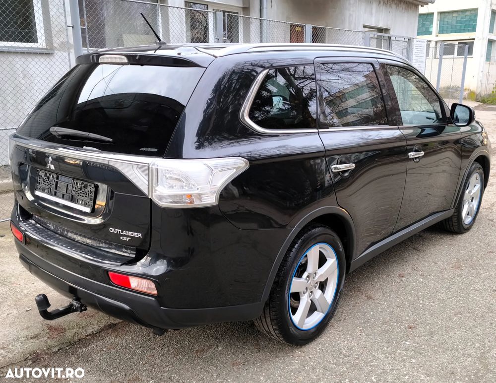 Mitsubishi Outlander 2.2 DI-D 4WD Automatik Intense - 6