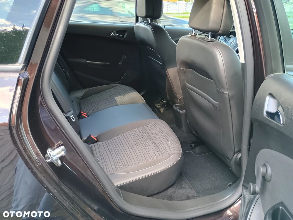Opel Astra 1.4 Turbo Edition Sport - 9