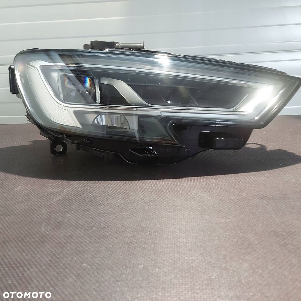 Audi 8V LIFT MATRIX LED Przód strona prawa 8V0941036 - 1