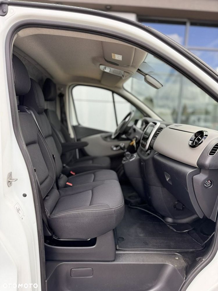 Renault Trafic - 14