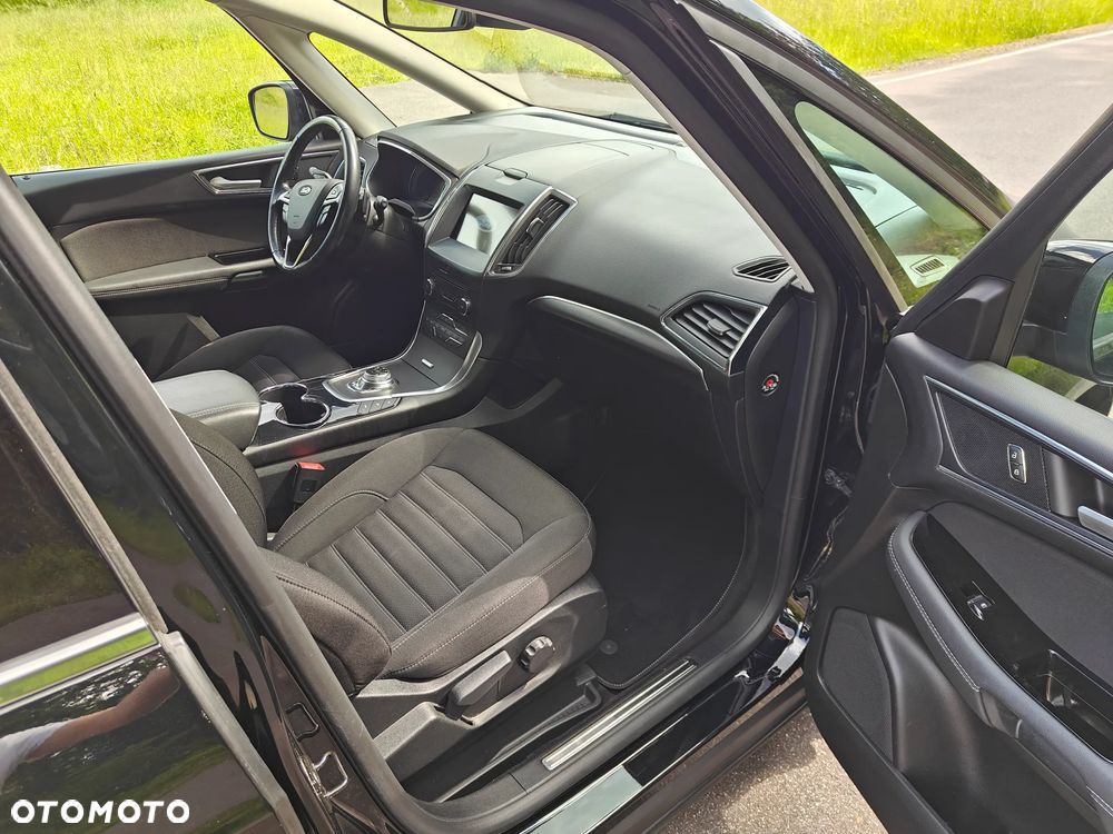 Ford Galaxy - 25