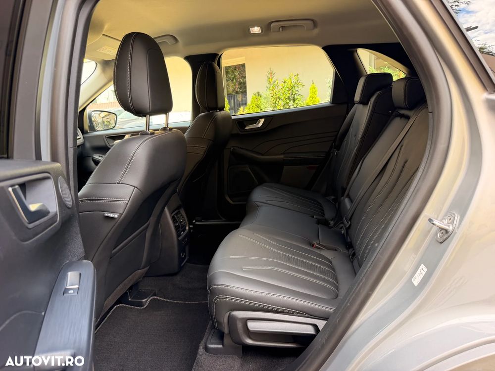 FORD Kuga 2022 — imagine 7