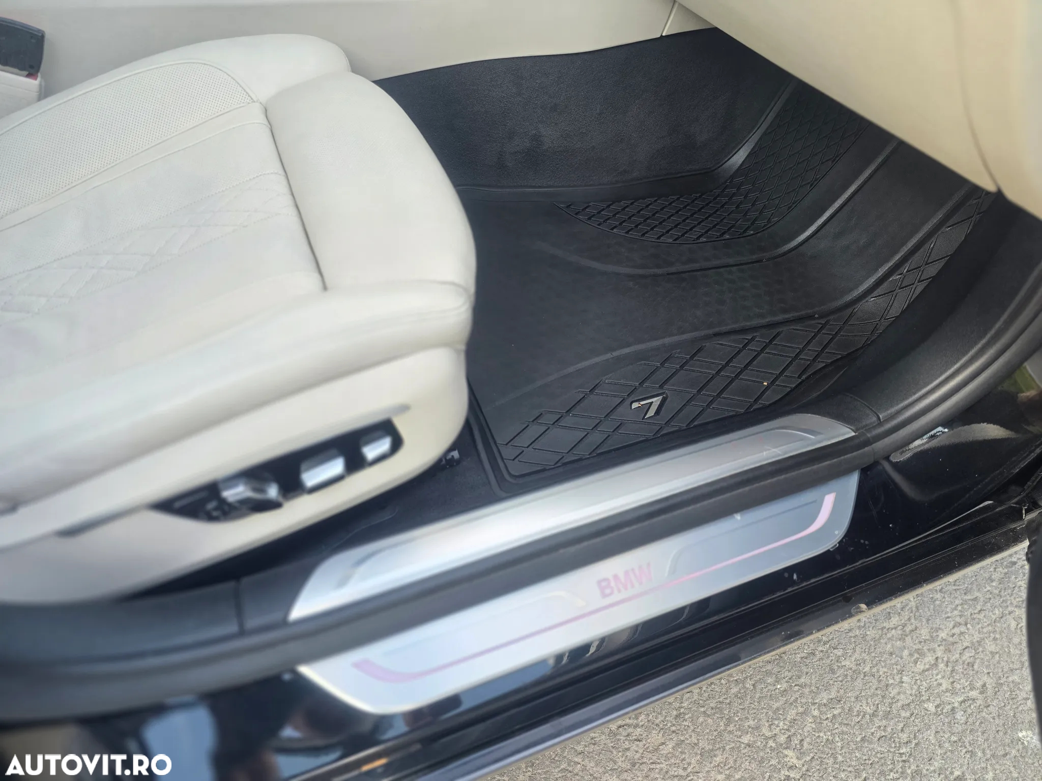 BMW Seria 7 740d xDrive - 12