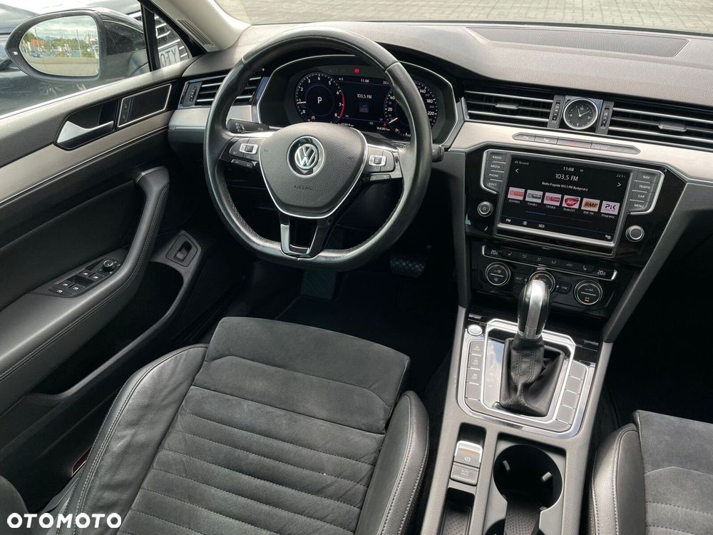 Volkswagen Passat - 15