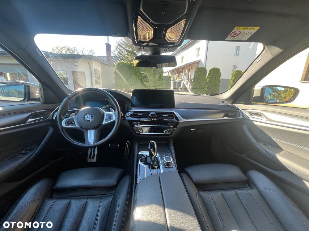 BMW Seria 5 530d M Sport Edition - 8