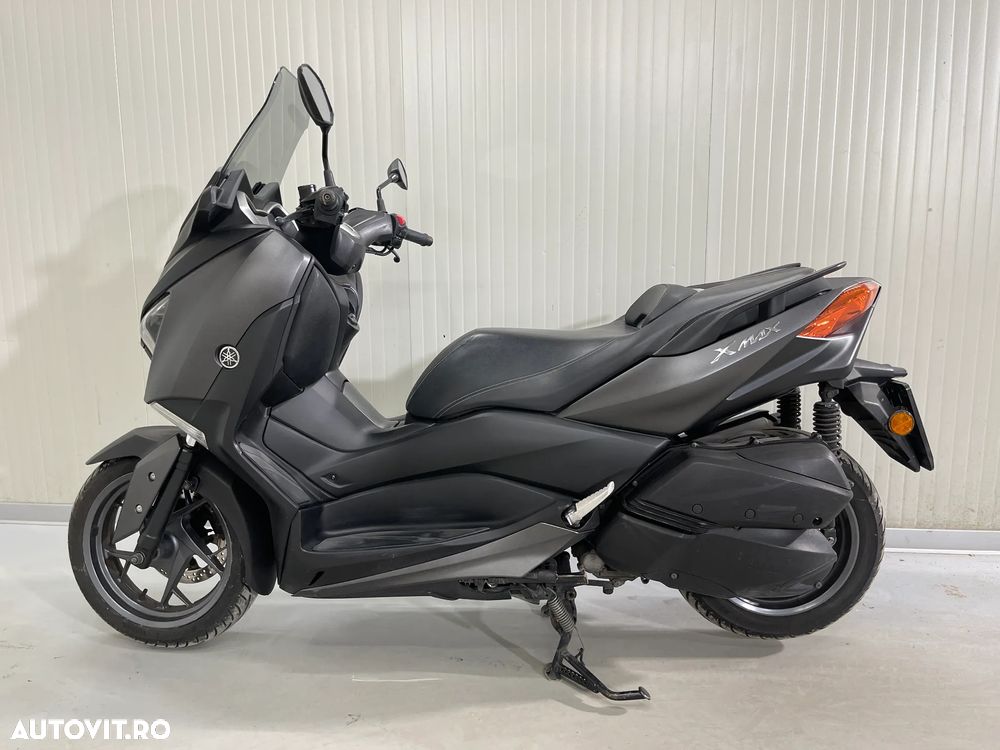 Yamaha XMAX 300 - 5