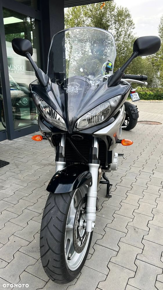 Yamaha FZ6 - 21