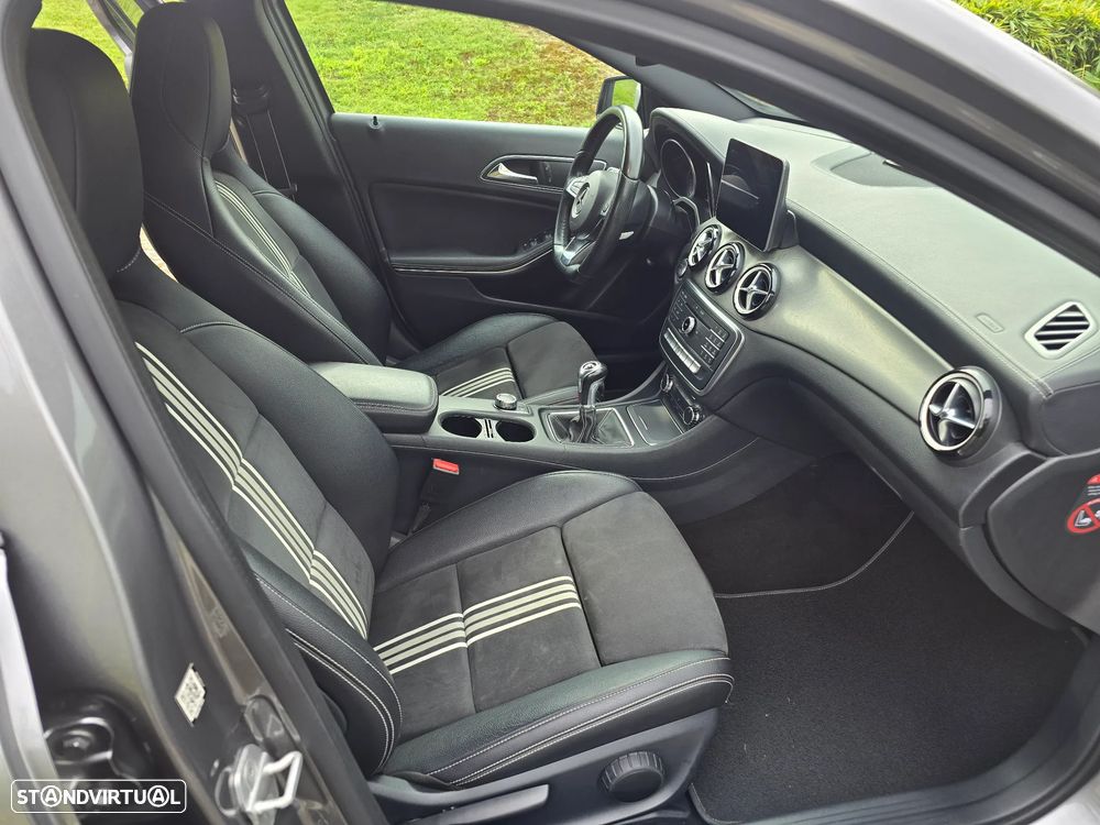 Mercedes-Benz A 180 d AMG Line - 7