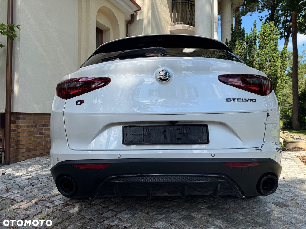 Alfa Romeo Stelvio 2.0 Turbo Veloce TI Q4 - 3