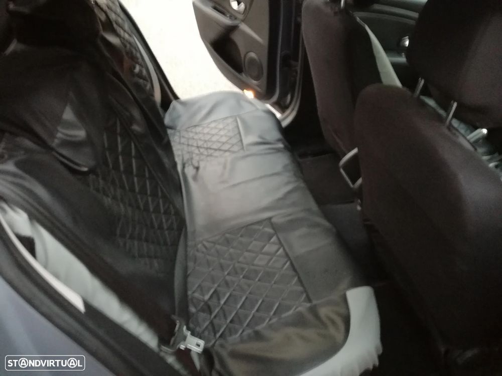 Renault Mégane 1.5 dCi Luxe - 13