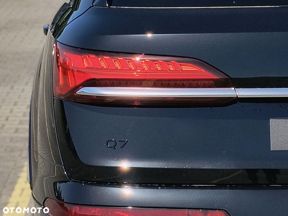 Audi Q7 - 7