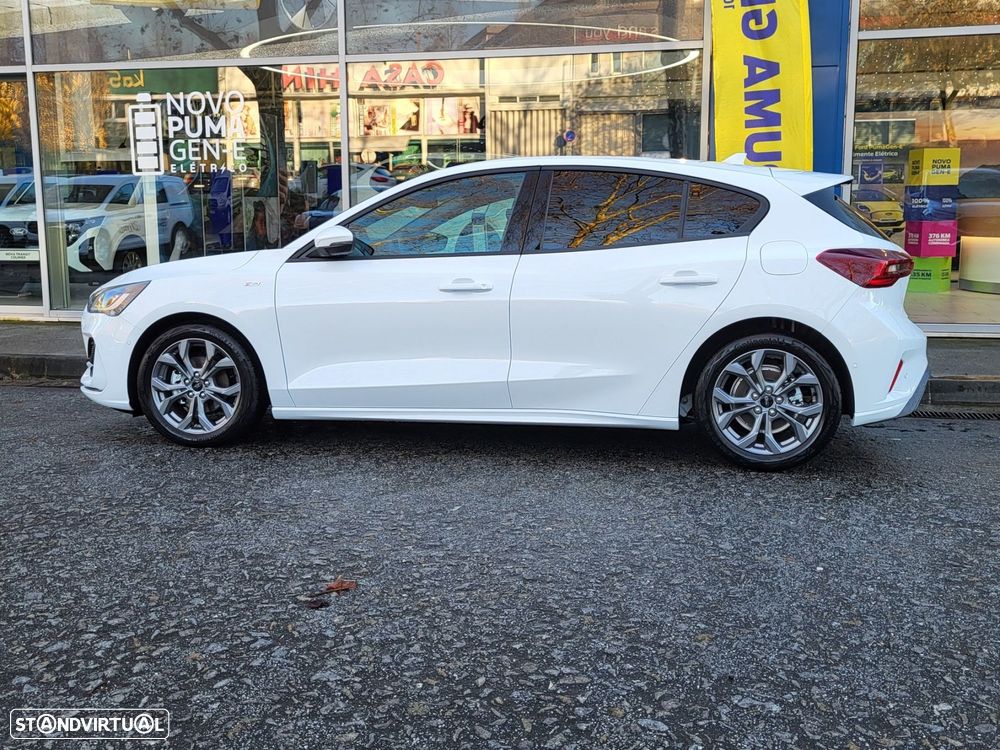 Ford Focus 1.0 EcoBoost MHEV ST-Line - 4