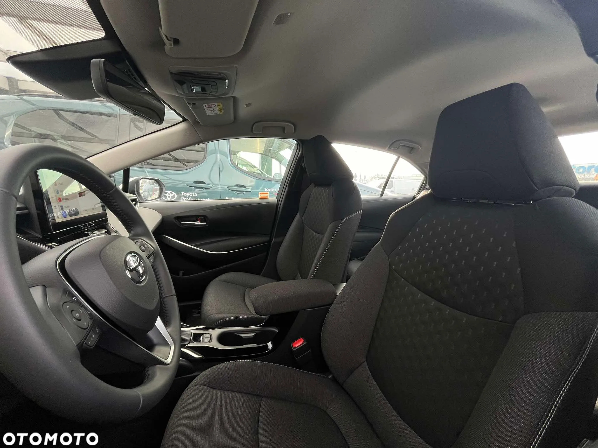 Toyota Corolla 1.8 Hybrid Comfort - 9