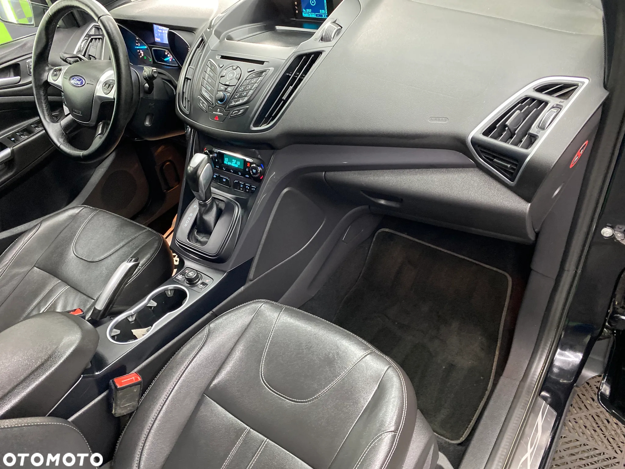 Ford Kuga 2.0 TDCi 4WD Titanium Plus - 16
