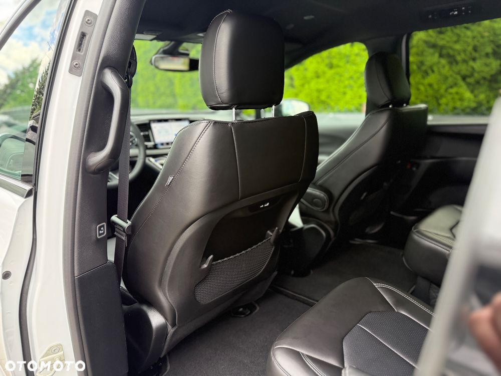Chrysler Pacifica - 39