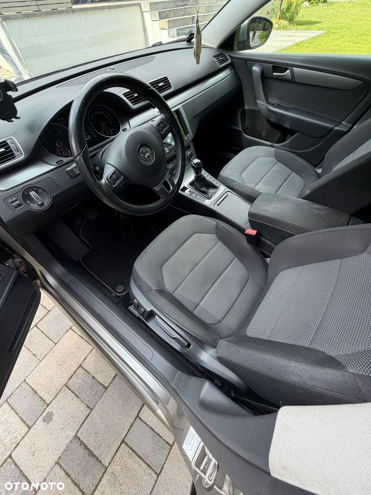 Volkswagen Passat 2.0 TDI 4Mot Comfortline - 6