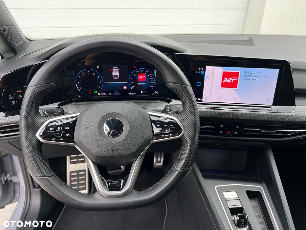 Volkswagen Golf Variant 1.5 eTSI OPF DSG R-Line - 26