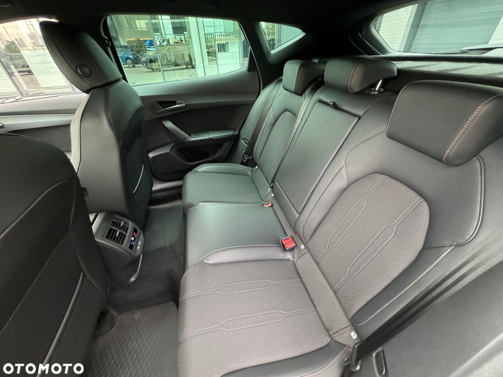 Cupra Formentor 1.5 eTSI mHEV DSG - 29